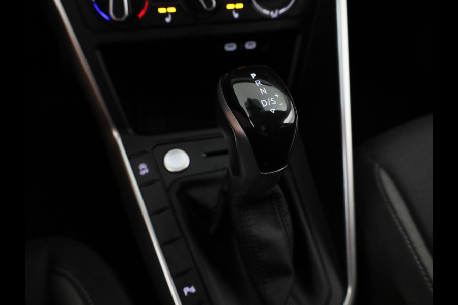 Volkswagen Polo 1.0 TSI Life 95 pk Automaat (DSG) | Verlengde garantie | Navigatie | Parkeersensoren | Achteruitrijcamera | Stoelverwarming | LED koplampen |