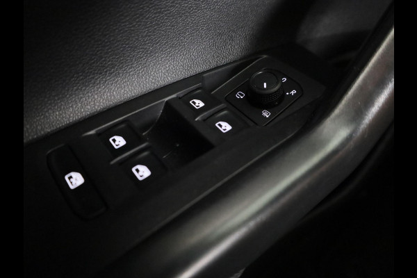 Volkswagen Polo 1.0 TSI Life 95 pk Automaat (DSG) | Verlengde garantie | Navigatie | Parkeersensoren | Achteruitrijcamera | Stoelverwarming | LED koplampen |