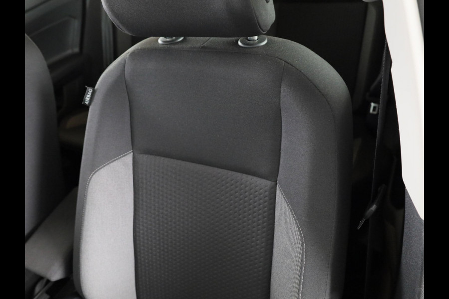 Volkswagen Polo 1.0 TSI Life 95 pk Automaat (DSG) | Verlengde garantie | Navigatie | Parkeersensoren | Achteruitrijcamera | Stoelverwarming | LED koplampen |