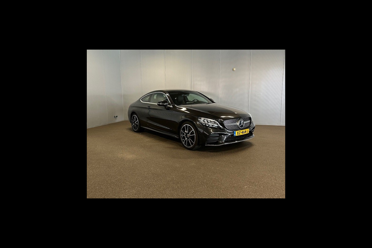 Mercedes-Benz C-Klasse Coupé 180 Face Lift AMG STYLING-CAMERA-DIGI DASH-COMPLEET Mercedes-Benz C-Klasse Coupé 180 Face Lift AMG STYLING-CAMERA-DIGI DASH-COMPLEET