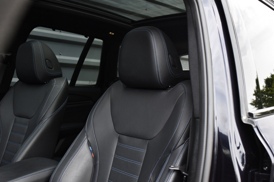 BMW X3 xDrive30e M Sport | Panoramadak | ACC | 20'' Velgen | Gesture Control | Lederen Bekleding |