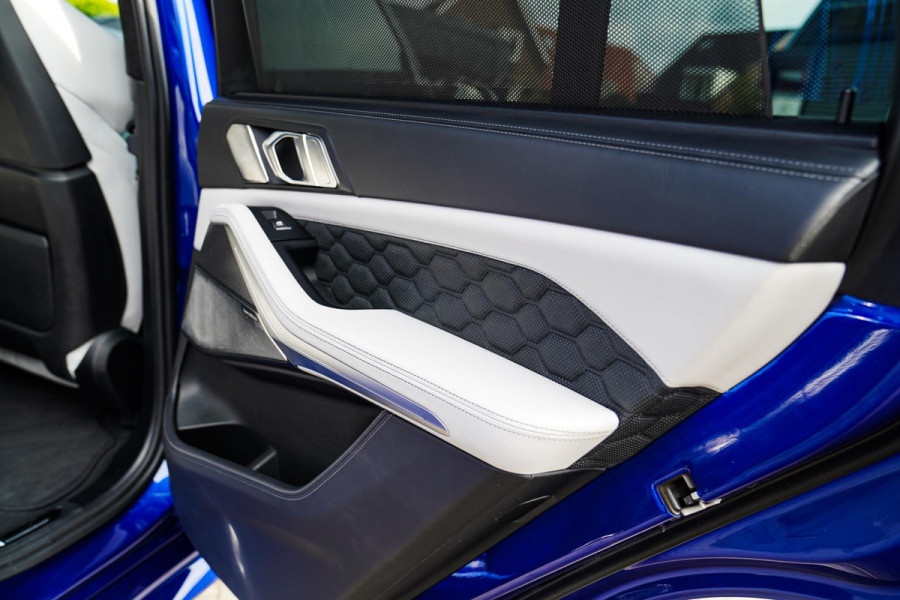 BMW X5 M Competition | Carbon | Bowers&Wilkins | Panorama Skylounge | Massage | Stoelventilatie | Alcantara Hemel | HuD | M-Driver