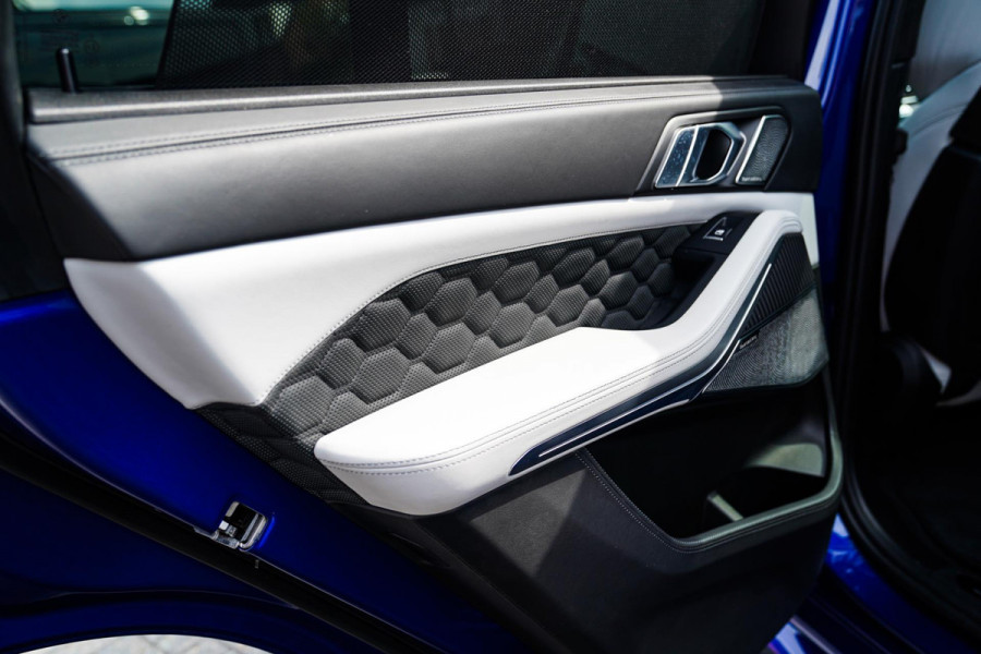 BMW X5 M Competition | Carbon | Bowers&Wilkins | Panorama Skylounge | Massage | Stoelventilatie | Alcantara Hemel | HuD | M-Driver