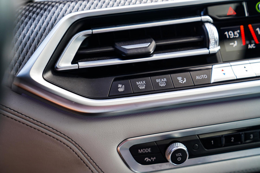 BMW X5 M Competition | Carbon | Bowers&Wilkins | Panorama Skylounge | Massage | Stoelventilatie | Alcantara Hemel | HuD | M-Driver