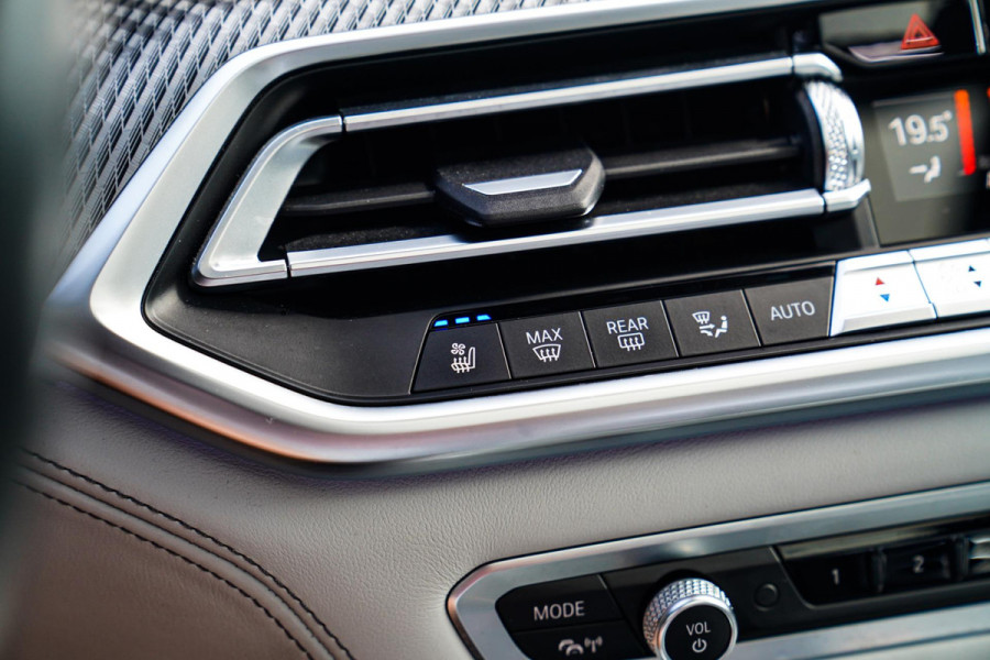 BMW X5 M Competition | Carbon | Bowers&Wilkins | Panorama Skylounge | Massage | Stoelventilatie | Alcantara Hemel | HuD | M-Driver