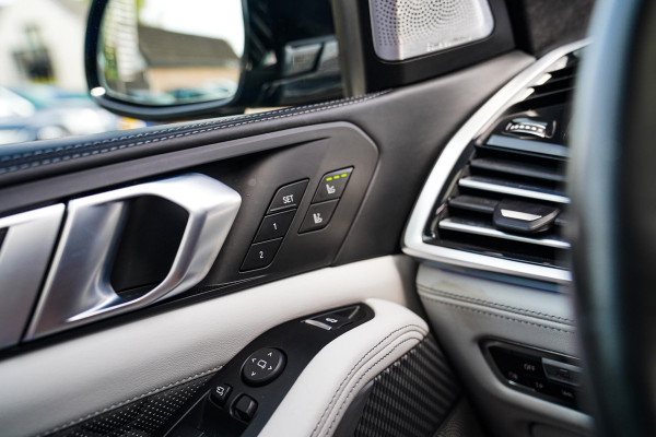 BMW X5 M Competition | Carbon | Bowers&Wilkins | Panorama Skylounge | Massage | Stoelventilatie | Alcantara Hemel | HuD | M-Driver