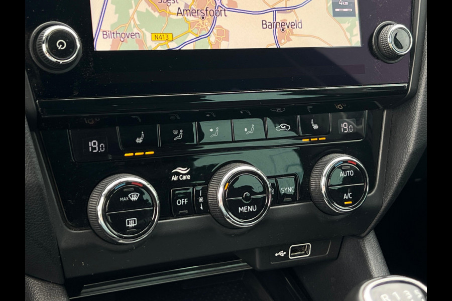 Škoda Octavia Combi 1.0 TSI Greentech Business Edition TREKHAAK | STOELVERWARMING | NAVI