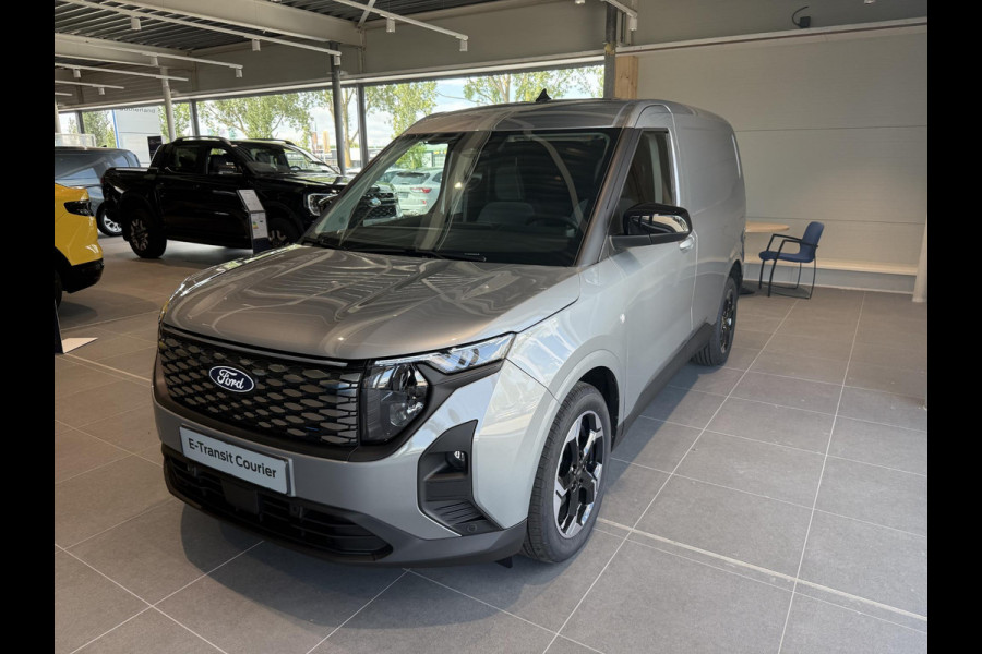 Ford E-Transit Courier Limited 44 kWh 136pk | Ford Voorraad | Driver Assistance Pack | Laadvloerbescherming | Trekhaak | LED Laadruimteverlichting