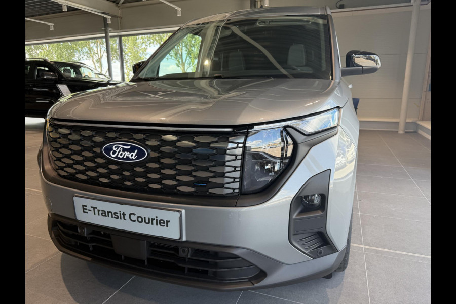 Ford E-Transit Courier Limited 44 kWh 136pk | Ford Voorraad | Driver Assistance Pack | Laadvloerbescherming | Trekhaak | LED Laadruimteverlichting