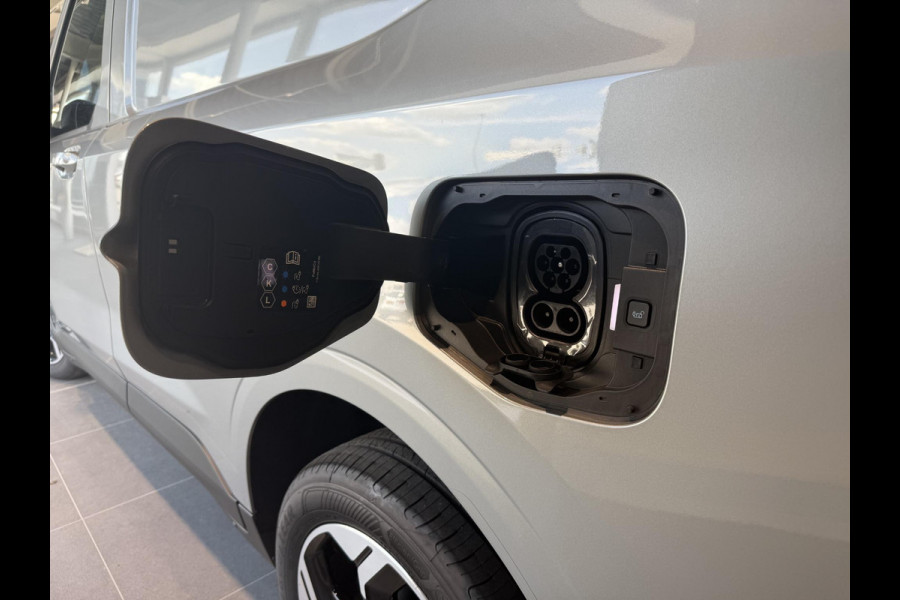 Ford E-Transit Courier Limited 44 kWh 136pk | Ford Voorraad | Driver Assistance Pack | Laadvloerbescherming | Trekhaak | LED Laadruimteverlichting