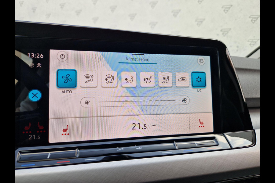Volkswagen GOLF Variant 1.5 eTSI Life Business | Camera | Stoelverwarming | ACC | LED | PDC | DAB | 18 inch