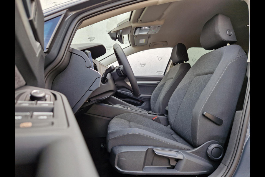 Volkswagen GOLF Variant 1.5 eTSI Life Business | Camera | Stoelverwarming | ACC | LED | PDC | DAB | 18 inch