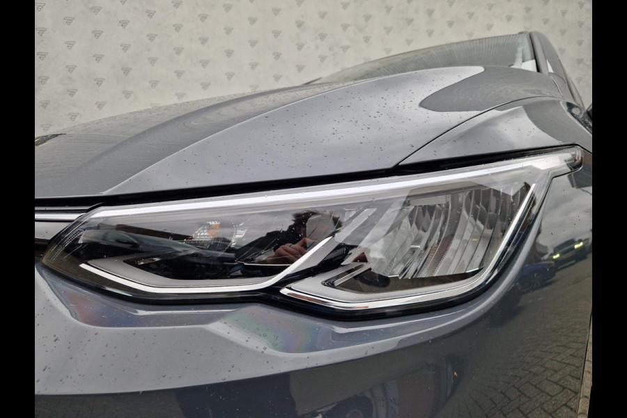Volkswagen GOLF Variant 1.5 eTSI Life Business | Camera | Stoelverwarming | ACC | LED | PDC | DAB | 18 inch
