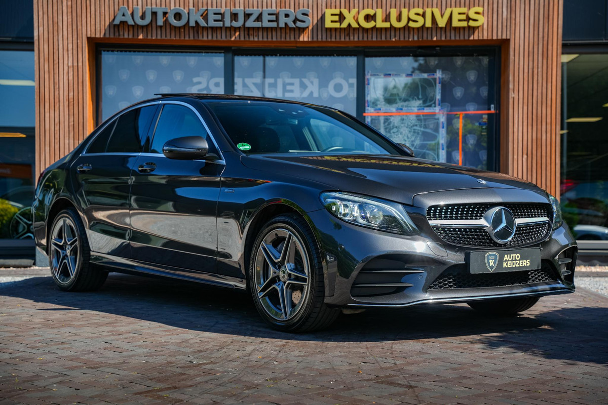 Mercedes-Benz C-Klasse 300 de AMG Line Pano Navi Mercedes-Benz C-Klasse 300 de AMG Line Pano Navi