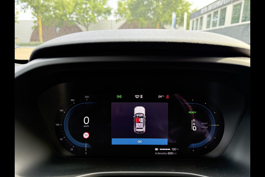 Volvo XC40 Single Motor Extended Range Plus 82 kWh ORIG. NL. NAP KM. | CAMERA | VOLVO GARANTIE T/M 1-2026
