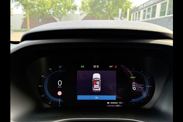 Volvo XC40 Single Motor Extended Range Plus 82 kWh ORIG. NL. NAP KM. | CAMERA | VOLVO GARANTIE T/M 1-2026