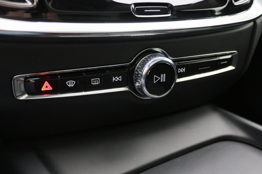 Volvo V60 2.0 T4 Momentum Pro Polestar Engineered Panoramadak, Head-Up, LED, Apple CarPlay, Lane Assist, Camera