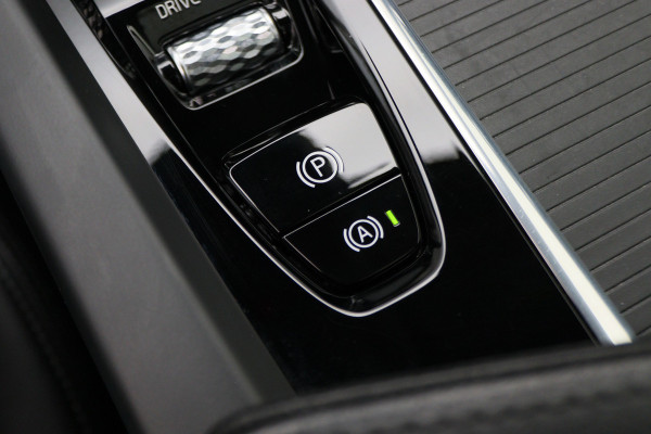 Volvo V60 2.0 T4 Momentum Pro Polestar Engineered Panoramadak, Head-Up, LED, Apple CarPlay, Lane Assist, Camera