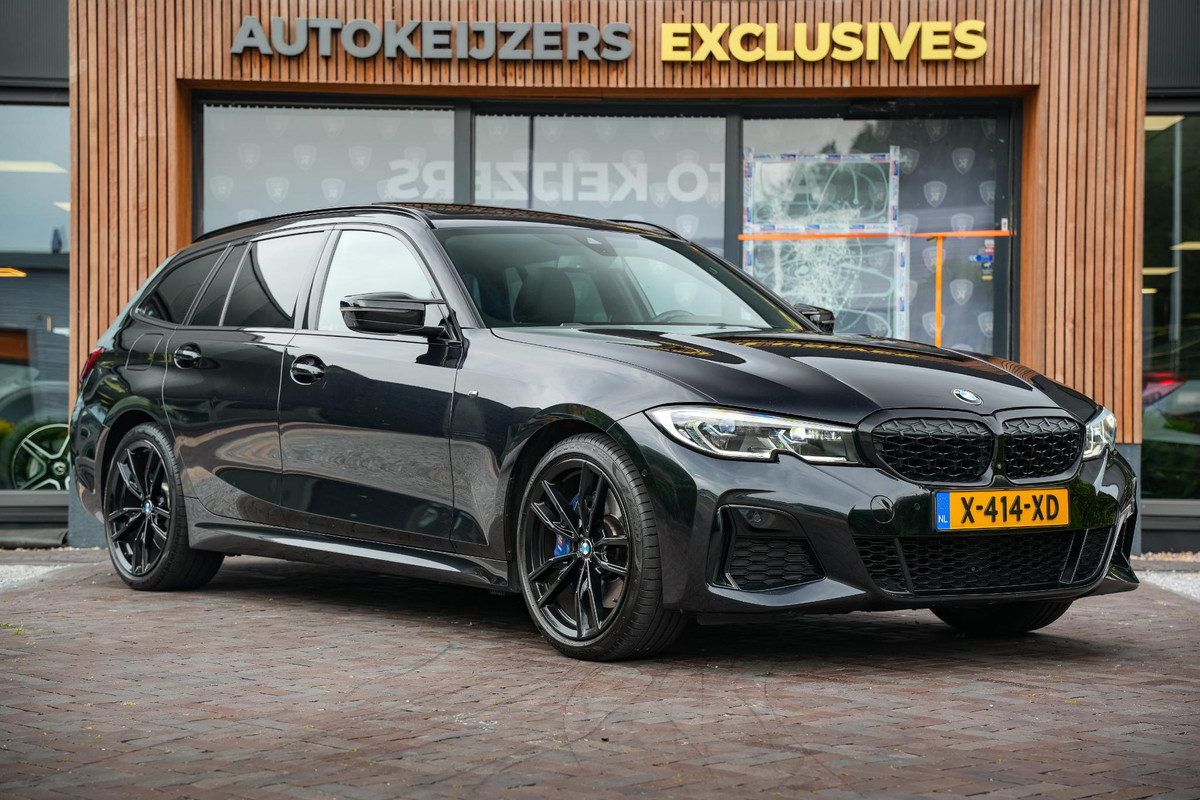 BMW 3 Serie Touring M340i xDrive Panoramadak Harman/Kardon Dodehoek 360cam Leer DAB+ 19”LM