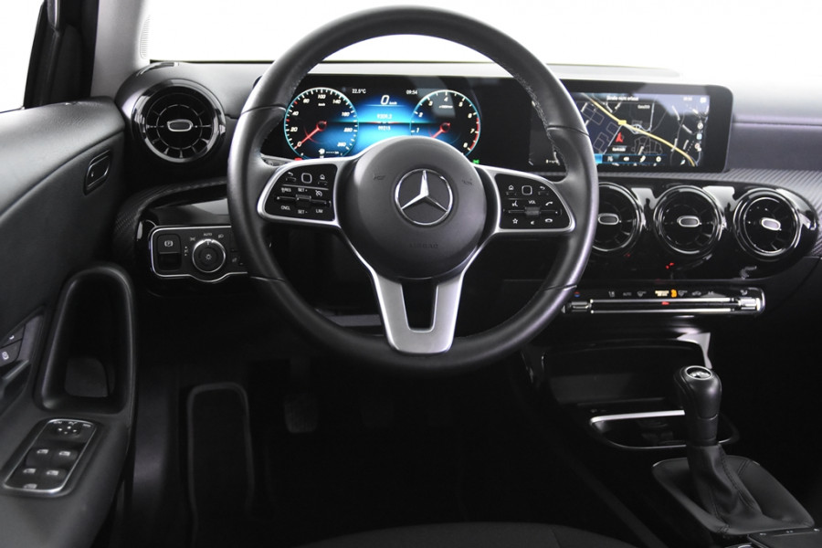 Mercedes-Benz A-Klasse 160 Style *1ste Eigenaar*Navigatie*DAB*camera*Stoelverwarming*