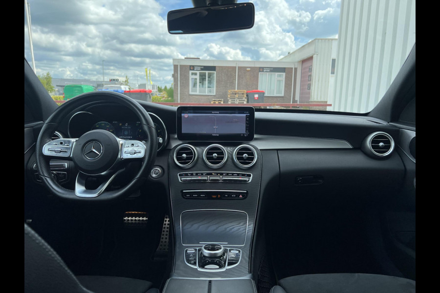 Mercedes-Benz C-Klasse 180 Business Solution AMG | Stoelverwarming | Achteruitrijcamera | Climate Control | Cruise Control
