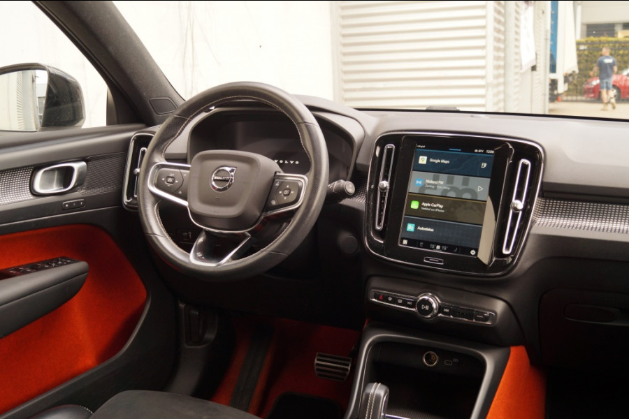 Volvo XC40 Recharge P8 AWD R-Design -PANO-NAVI-ECC-