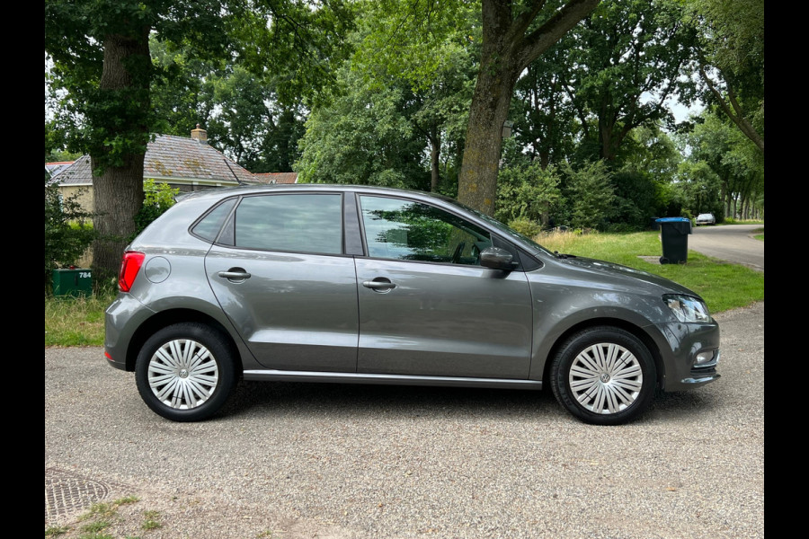 Volkswagen Polo 1.4 TDI Comfortline| Cruise + Clima + Navi