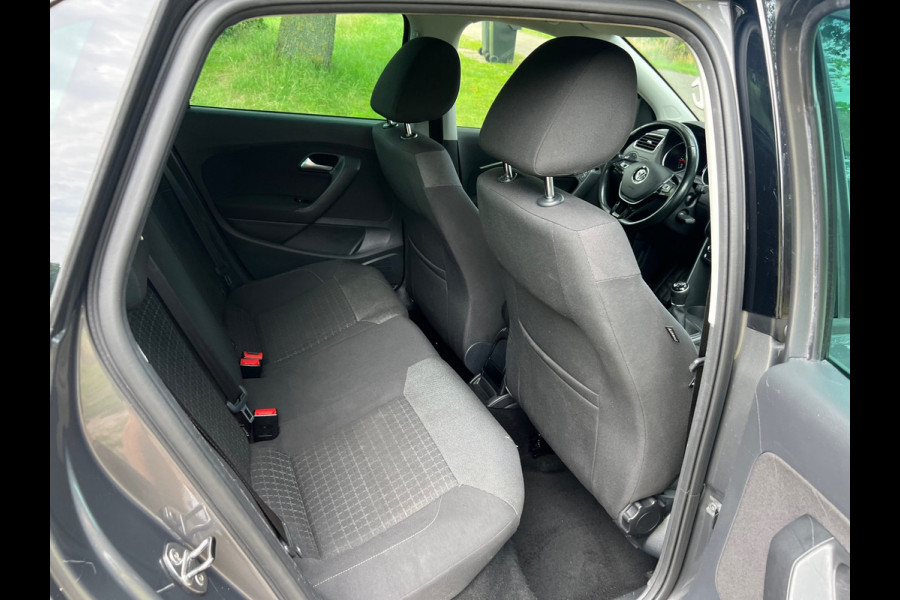 Volkswagen Polo 1.4 TDI Comfortline| Cruise + Clima + Navi