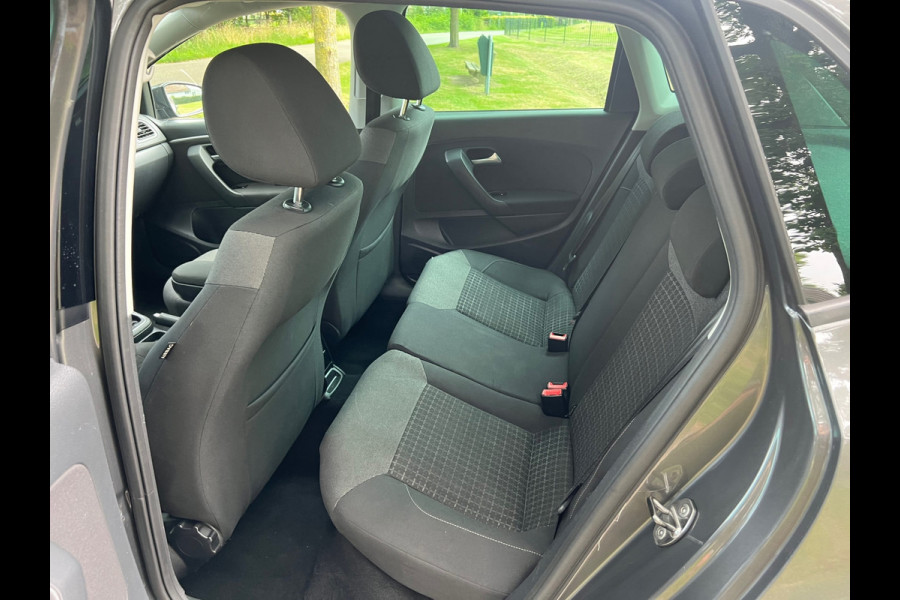 Volkswagen Polo 1.4 TDI Comfortline| Cruise + Clima + Navi
