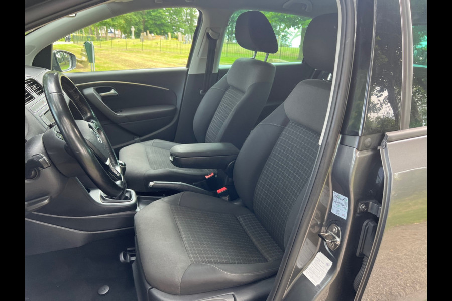 Volkswagen Polo 1.4 TDI Comfortline| Cruise + Clima + Navi
