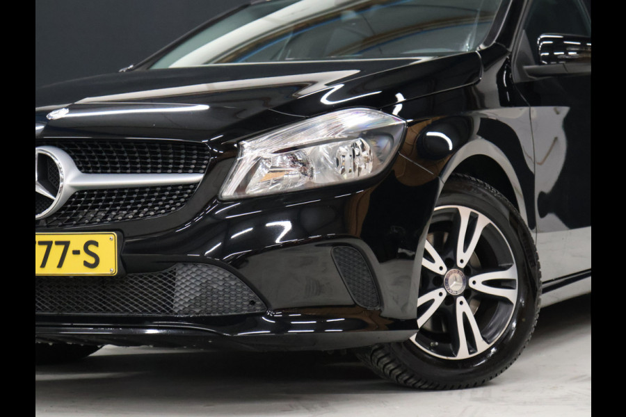 Mercedes-Benz A-Klasse 160 My First Star [CAMERA, BLUETOOTH, CRUISE CONTROL, NAVIGATIE, AIRCO, NIEUWSTAAT]