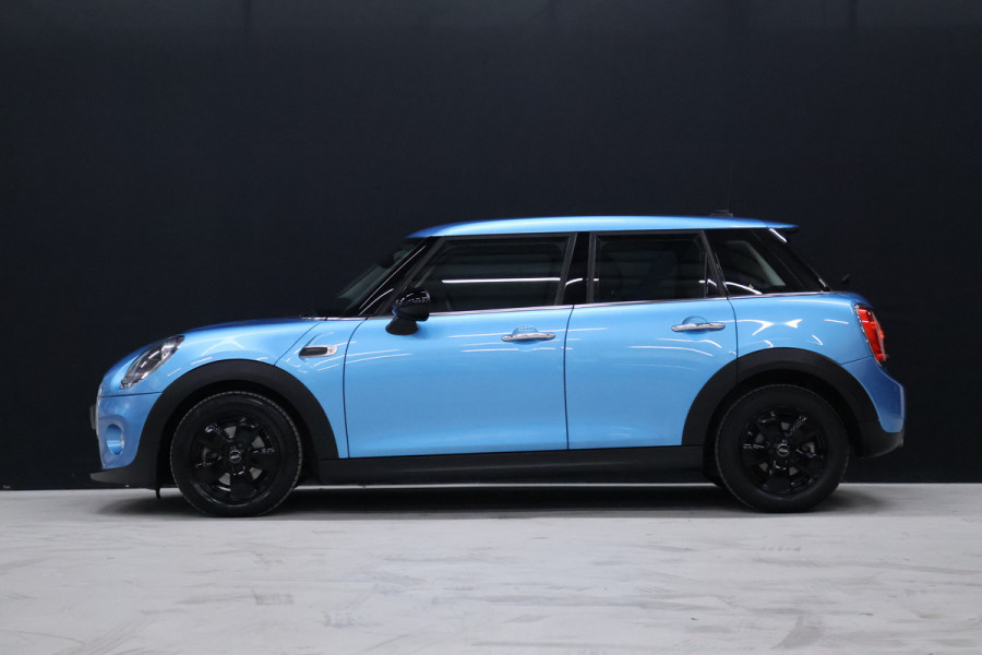 MINI Mini 1.5 One [APPLE CARPLAY, CRUISECONTROL, LEDEREN INTERIEURDELEN, AIRCONDITIONING, NAVIGATIE, NIEUWSTAAT]