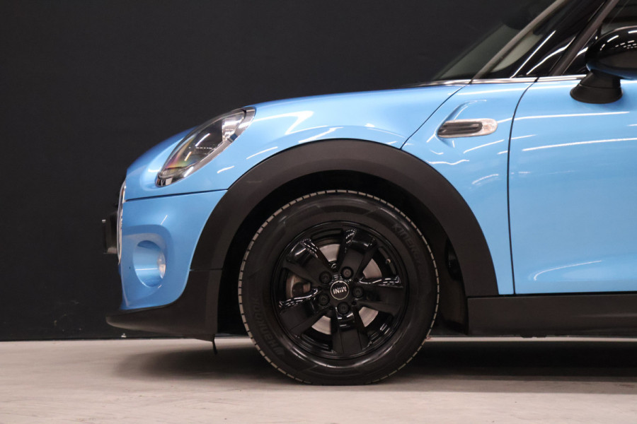 MINI Mini 1.5 One [APPLE CARPLAY, CRUISECONTROL, LEDEREN INTERIEURDELEN, AIRCONDITIONING, NAVIGATIE, NIEUWSTAAT]
