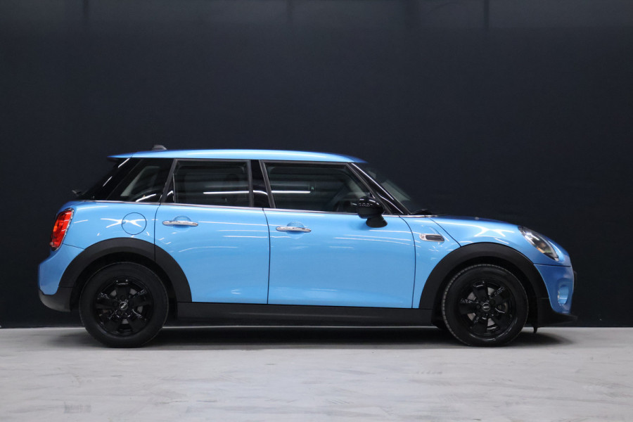 MINI Mini 1.5 One [APPLE CARPLAY, CRUISECONTROL, LEDEREN INTERIEURDELEN, AIRCONDITIONING, NAVIGATIE, NIEUWSTAAT]