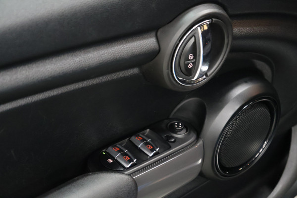 MINI Mini 1.5 One [APPLE CARPLAY, CRUISECONTROL, LEDEREN INTERIEURDELEN, AIRCONDITIONING, NAVIGATIE, NIEUWSTAAT]