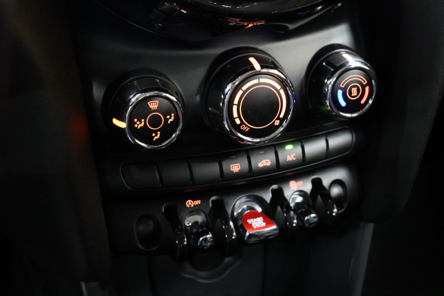 MINI Mini 1.5 One [APPLE CARPLAY, CRUISECONTROL, LEDEREN INTERIEURDELEN, AIRCONDITIONING, NAVIGATIE, NIEUWSTAAT]