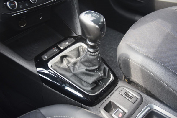 Opel Corsa 1.2 Elegance KEYLESS/STOELVERWARMING/CAMERA