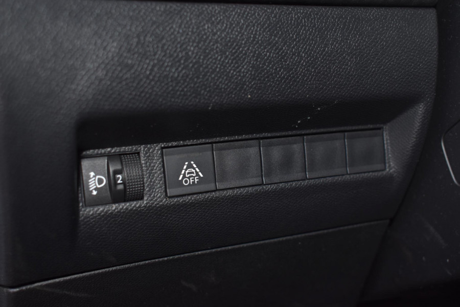 Peugeot 2008 1.2 130PK PureTech Allure Pack | Camera | Navi | Incl. garantie