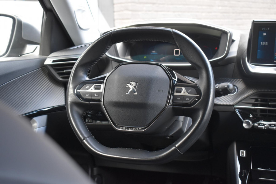Peugeot 2008 1.2 130PK PureTech Allure Pack | Camera | Navi | Incl. garantie