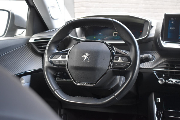 Peugeot 2008 1.2 130PK PureTech Allure Pack | Camera | Navi | Incl. garantie