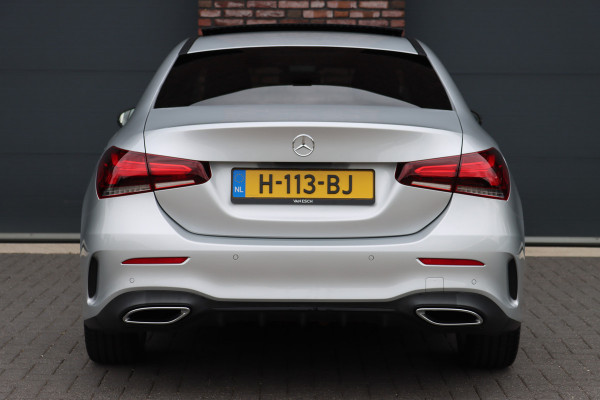 Mercedes-Benz A-Klasse 180 Business Solution AMG Line Aut7 | Panoramadak | Nightpakket | Zitcomfortpakket | Stoelverwarming | Camera | Apple Carplay/Android Auto |