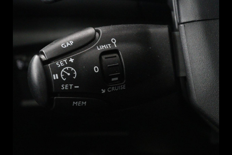 Citroën C5 Aircross 1.6 Plug In Hybride Shine | Panoramadak | Stoelverwarming | Trekhaak | Leder/Alcantara | Adaptive cruise | Keyless | Carplay | Camera | Navigatie