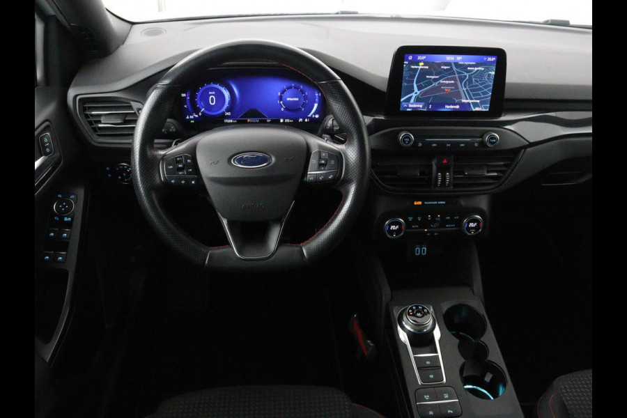 Ford Focus 1.5 EcoBoost ST Line X | Camera | Carplay | Trekhaak | Full LED | Navigatie | Keyless | Digital Cockpit | Climate control | Parkeerhulp | Cruise control
