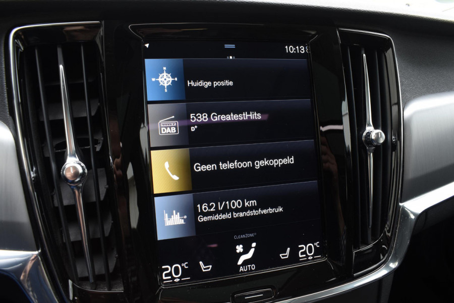 Volvo V90 T4 Business Luxury+ / Adaptive Cruise control / Elektrisch Panoramadak / Trekhaak / Stoelverwarming voor+achter / Verwarmde achterbank / Achteruitrijcamera / Elek. stoelen / Geheugen bestuurdersstoel