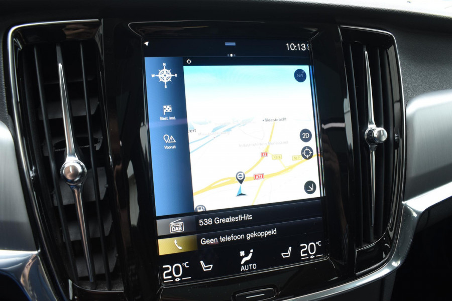 Volvo V90 T4 Business Luxury+ / Adaptive Cruise control / Elektrisch Panoramadak / Trekhaak / Stoelverwarming voor+achter / Verwarmde achterbank / Achteruitrijcamera / Elek. stoelen / Geheugen bestuurdersstoel