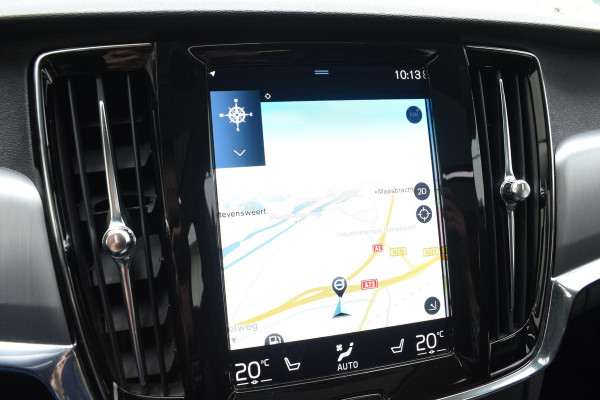 Volvo V90 T4 Business Luxury+ / Adaptive Cruise control / Elektrisch Panoramadak / Trekhaak / Stoelverwarming voor+achter / Verwarmde achterbank / Achteruitrijcamera / Elek. stoelen / Geheugen bestuurdersstoel