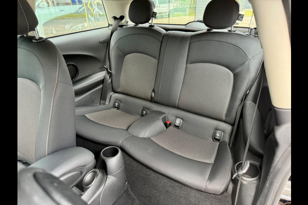 MINI Cooper 1.5 Pepper, NAP, 1e Eigenaar, CarPlay, Dealer Onderhouden