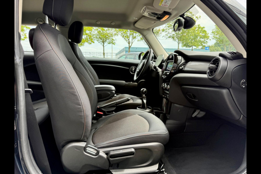 MINI Cooper 1.5 Pepper, NAP, 1e Eigenaar, CarPlay, Dealer Onderhouden
