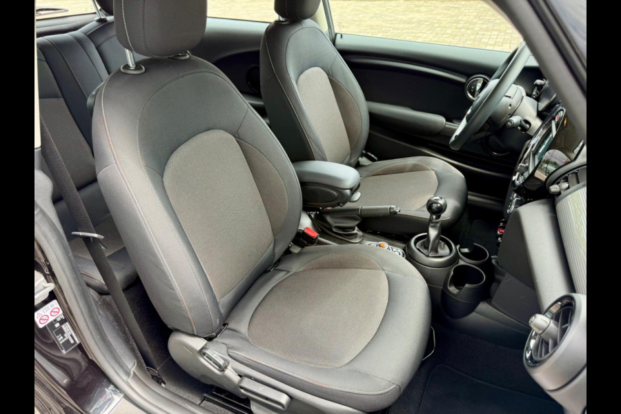 MINI Cooper 1.5 Pepper, NAP, 1e Eigenaar, CarPlay, Dealer Onderhouden
