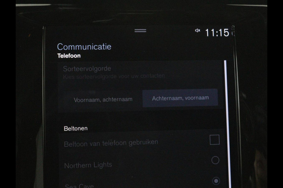 Volvo V60 2.0 T8 Recharge AWD Inscription | Panoramadak | Bowers & Wilkins | Head-Up | Massage | Ventilatie | Trekhaak | 360 Camera | Leder | Carplay | Achterbankverwarming | Navigatie | PHEV